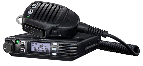 驚きの価格が実現！ 八重洲無線 車載型 5Wデジタルトランシーバー 3R登録局 FTM320R デジタル簡易無線機 スタンダードホライゾン コンパクト  防塵 防水 ブルートゥース対応
